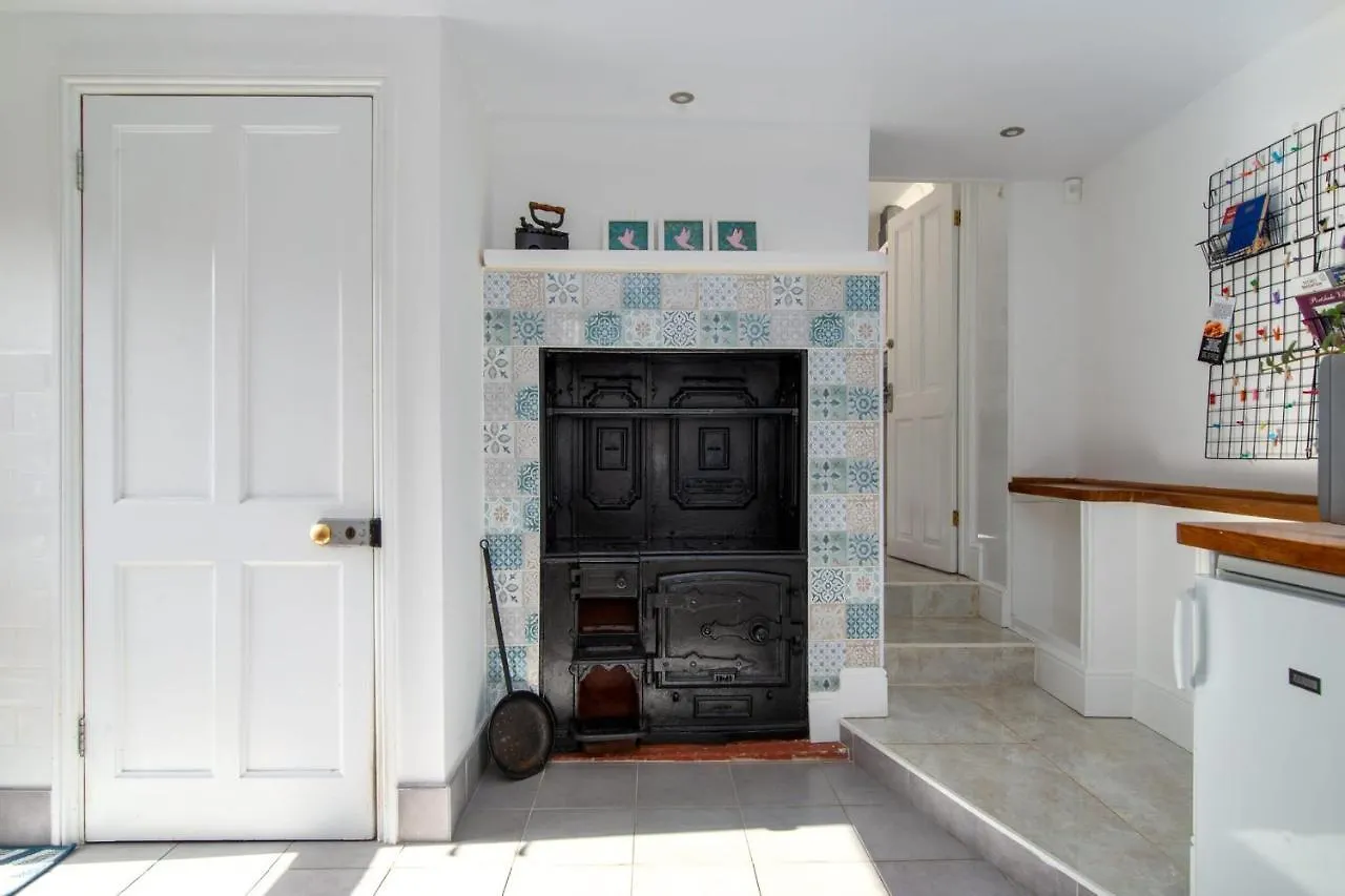 Holiday home 5Br Family Home With Private Garden In Portslade United Kingdom
