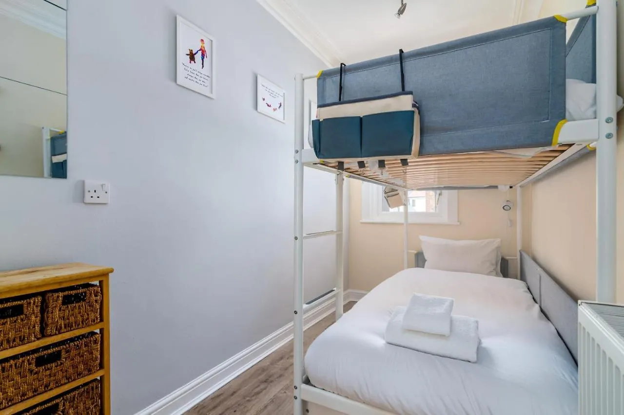 5Br Family Home With Private Garden In Portslade 0*, Brighton United Kingdom